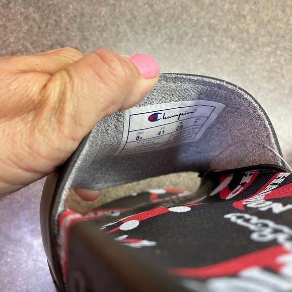 🆕 Champion IPO “Smile” Men’s Slides - Picture 6 of 9